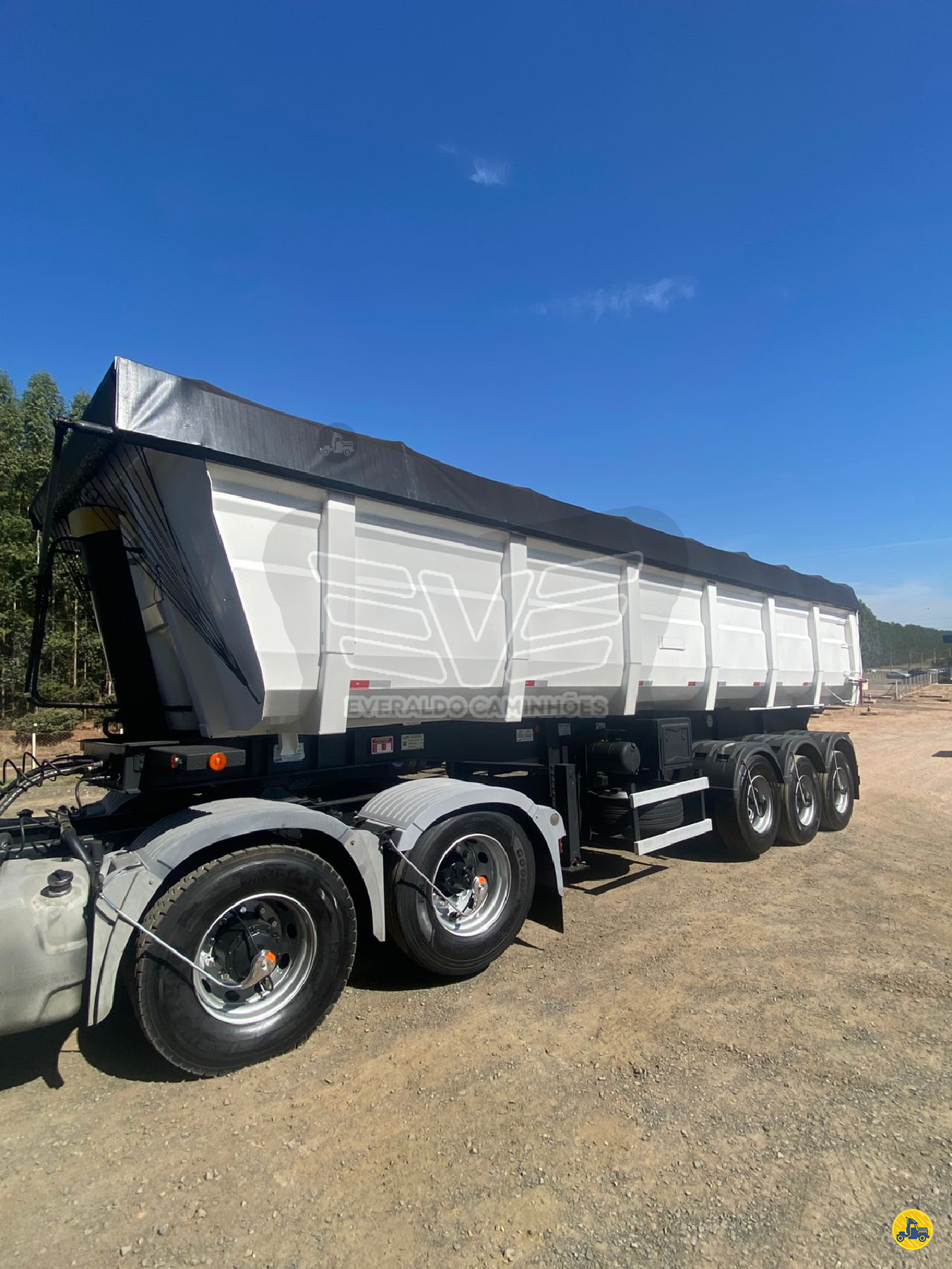 CARRETA SEMI-REBOQUE BASCULANTE Everaldo Caminhões MOGI GUACU SÃO PAULO SP
